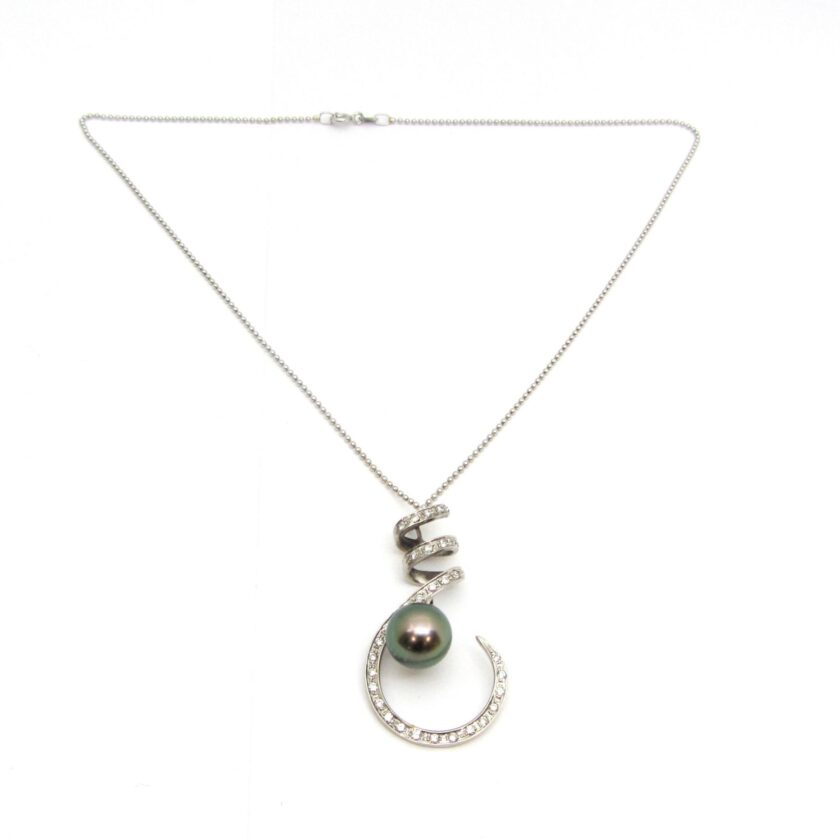 Collar con Perla Tahiti y Brillantes