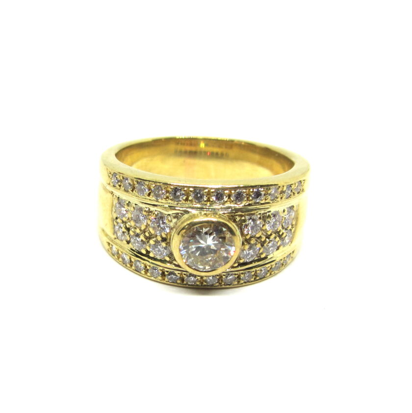 Sortija Oro Amarillo y Diamantes