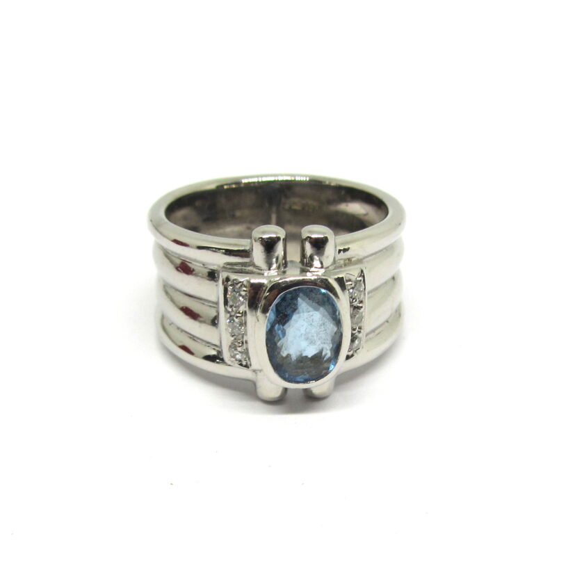 Sortija de Oro Blanco con Diamantes