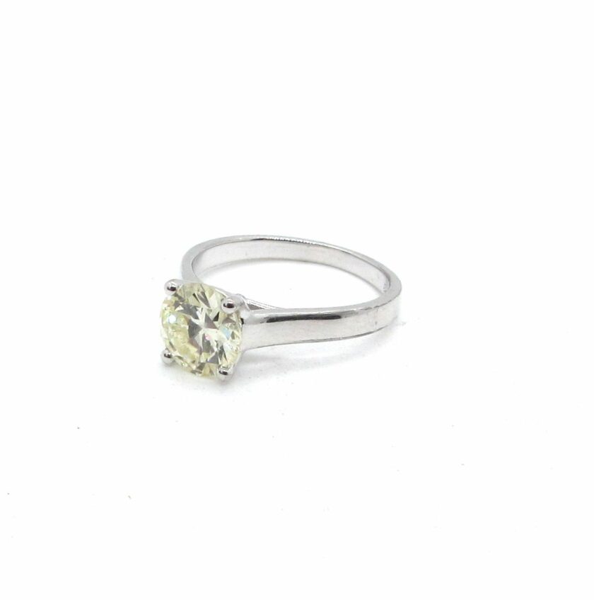 Sortija de Oro Blanco con Diamante Central 1,38ct - Image 3