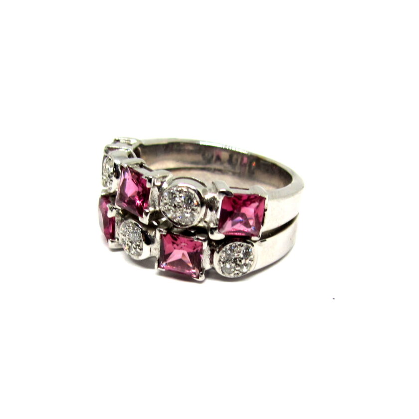 Sortija con Diamantes y Piedras Rosas - Image 2