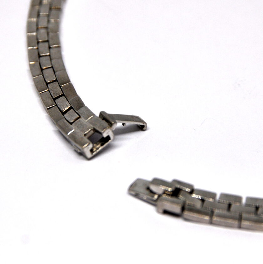 Collar de oro blanco de 18 quilates con frontal de pavé de diamantes - Image 7