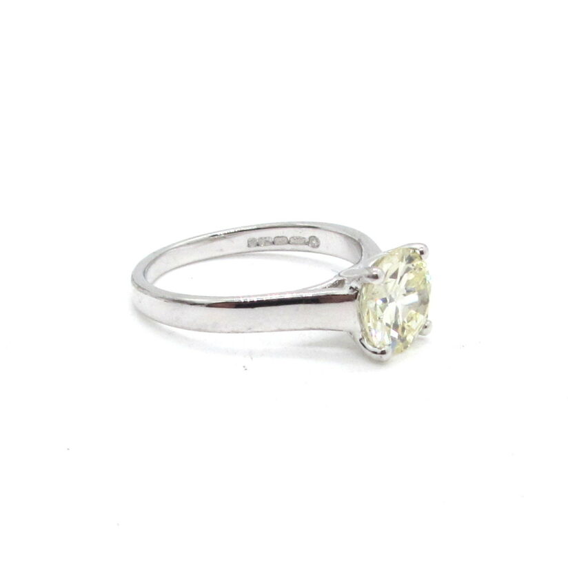 Sortija de Oro Blanco con Diamante Central 1,38ct - Image 4