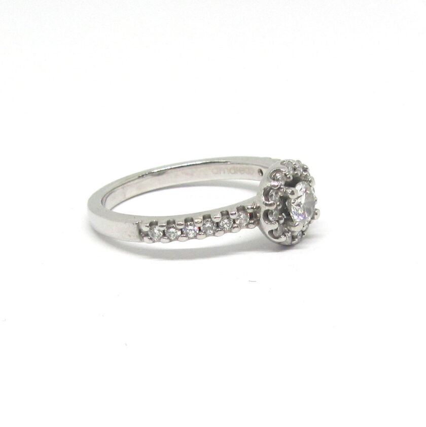 Sortija de oro blanco  de 18 quilates con diamantes - Image 3