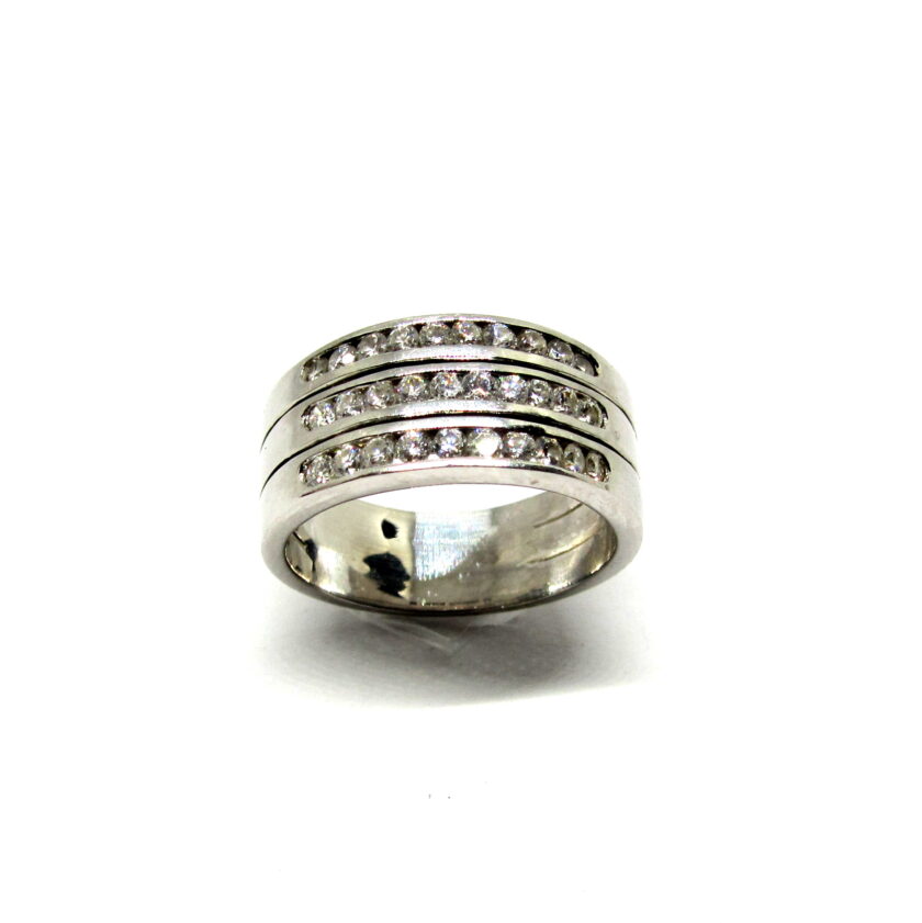 Sortija Oro y Filas de Diamantes