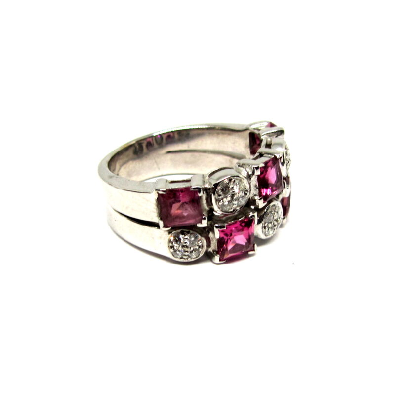 Sortija con Diamantes y Piedras Rosas - Image 3