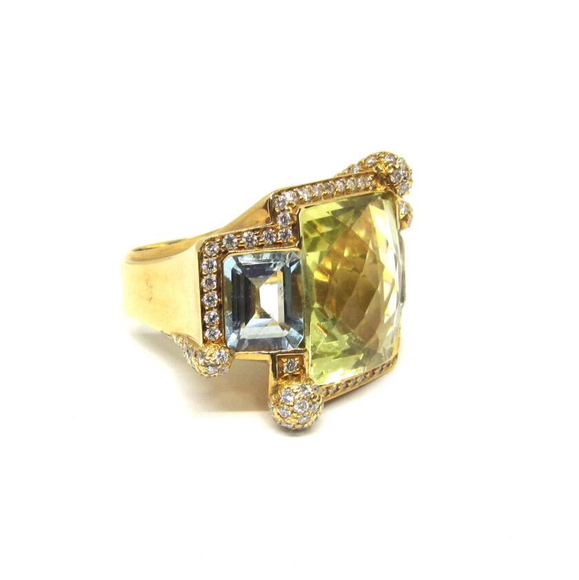 Sortija de oro amarillo con diamantes, topacio y cuarzo - Image 3