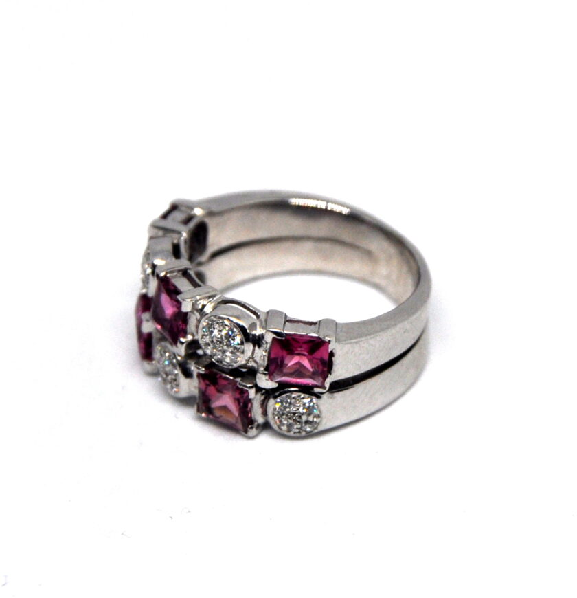 Sortija con Diamantes y Piedras Rosas - Image 10