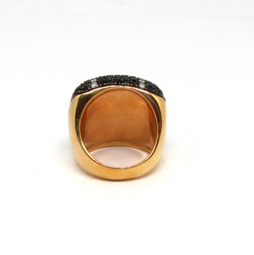 Sortija pesavento en oro amarillo con diamantes negros - Image 4