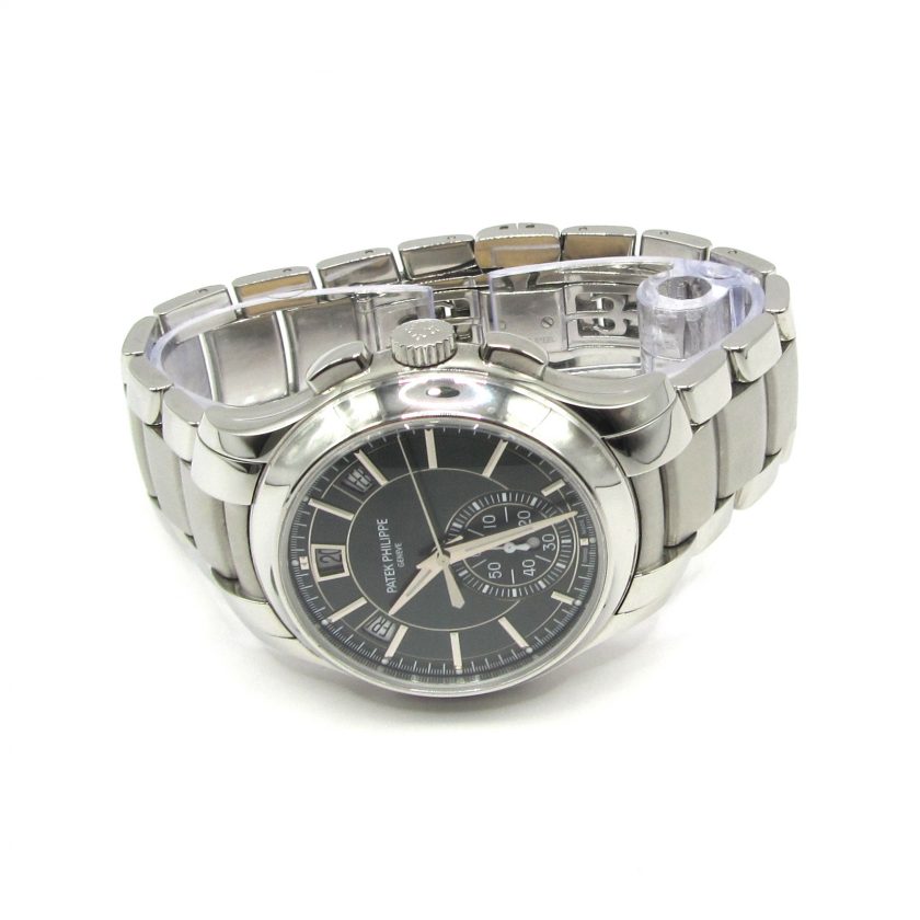 Patek Philippe Annual Calendar Chronograph - Image 2