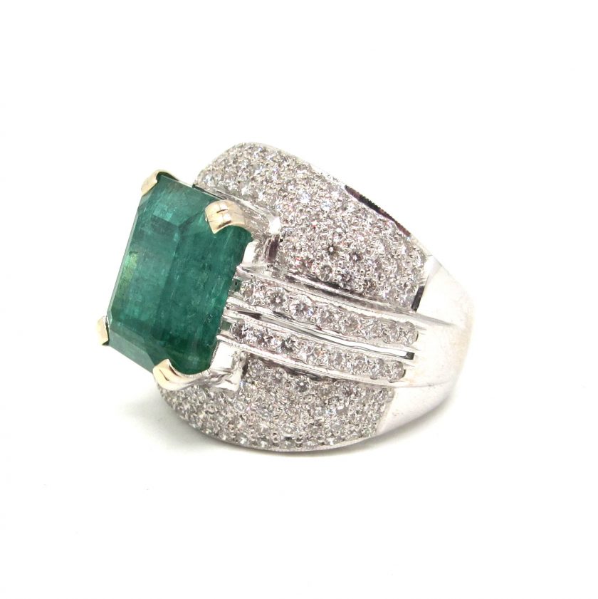 Sortija Esmeralda y Diamantes - Image 2