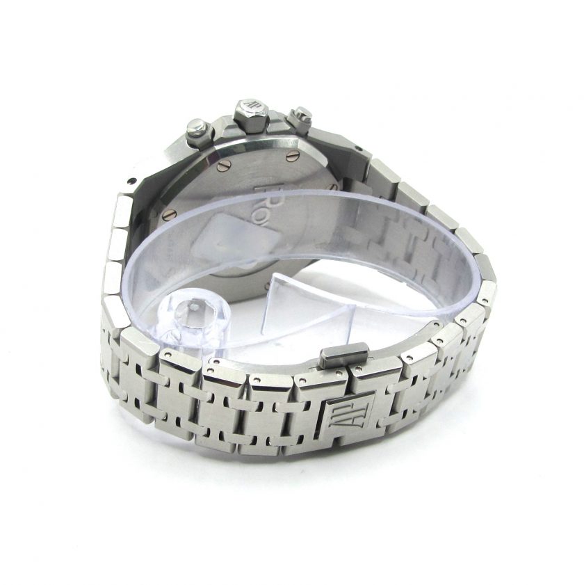Audemars Piguet Royal Oak Chronograph - Image 4
