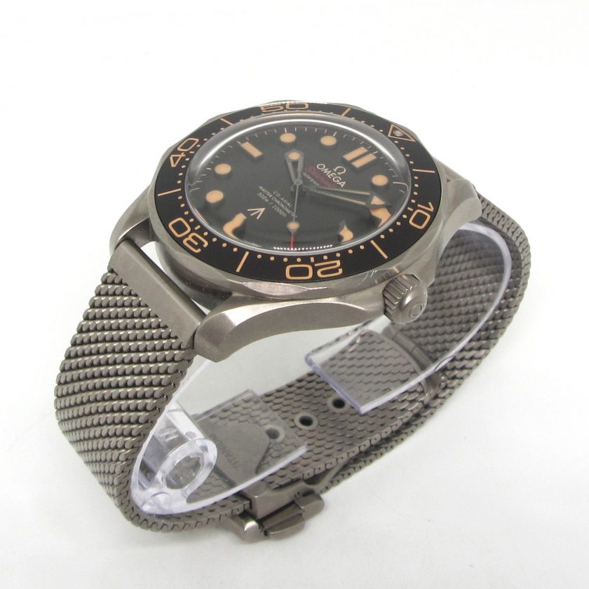 Omega Seamaster Diver 007 - Image 4
