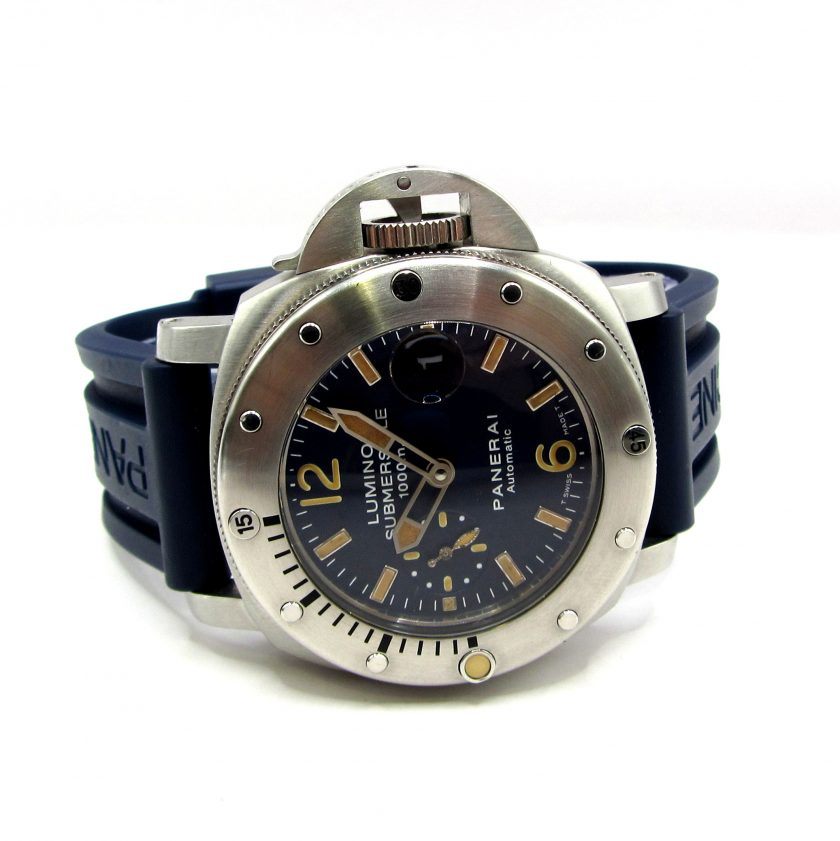 Panerai Luminor Submersible - Image 2
